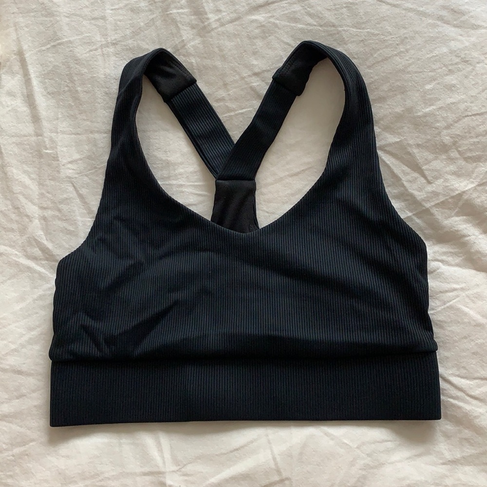 sports bra